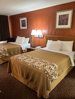 Standard Single Room, 2 Double Beds