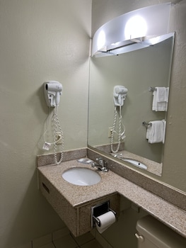 Standard Single Room, 2 Double Beds