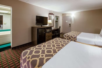Deluxe Studio Suite, 2 Queen Beds, Non Smoking