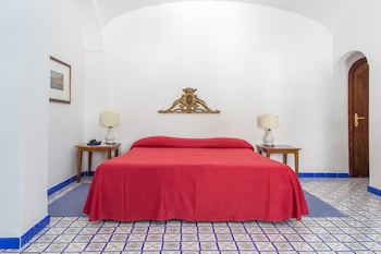 Classic Double or Twin Room, Terrace, City View