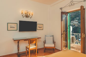 Classic Double or Twin Room, Terrace, City View