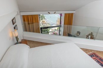 Signature Suite, Terrace, Sea View
