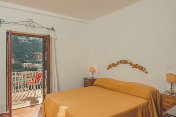 Classic Double or Twin Room, Terrace, City View