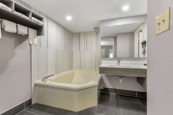 Suite, 1 King Bed, Non Smoking