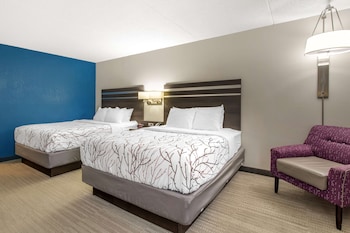 Standard Room, 2 Queen Beds, Non Smoking, Refrigerator & Microwave (Larger Room)