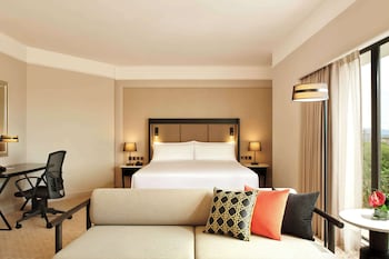 King Premium Deluxe River View
