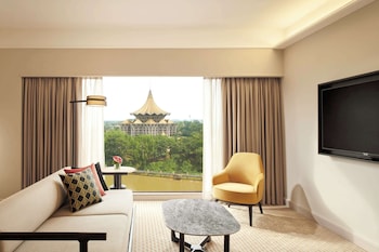King Premium Deluxe River View