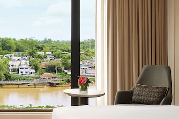 King Deluxe River View
