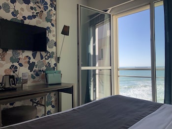 Double Room, Partial Sea View