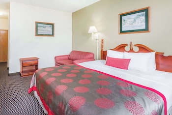 Room, 1 King Bed, Non Smoking