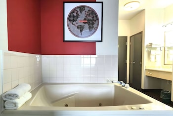 Studio Suite, 1 King Bed, Non Smoking