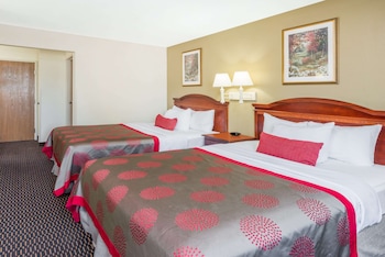 Room, 2 Queen Beds, Non Smoking