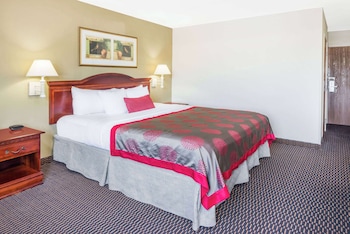 Room, 1 King Bed, Accessible, Non Smoking (Mobility Accessible)