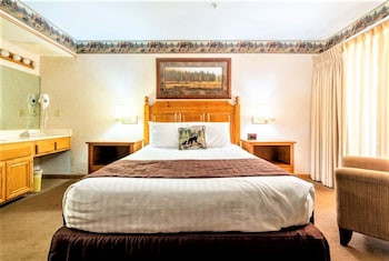 Condo, 1 Bedroom (2 Bath LakeView, Non-AC)