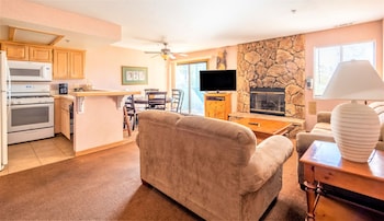 Condo, 2 Bedrooms (Bear Crest, Non-AC)