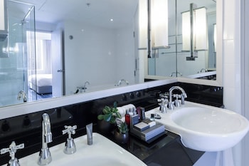 House, 2 Double Beds, Non Smoking (View)