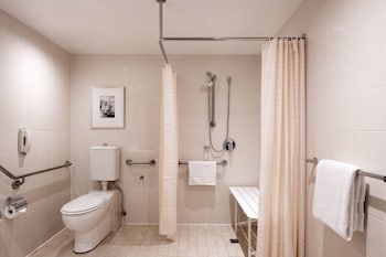 Guest room, 1 King (Cityscape View)