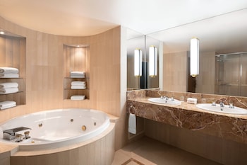 Presidential Suite, 2 Bedrooms (Opera House View)