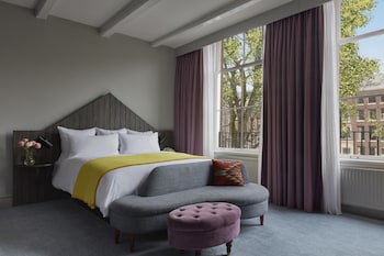 Room, 1 Double Bed (Generous King Canal View)