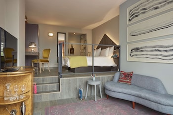 Twin Room (Generous)