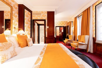Deluxe Room, 1 King Bed, Non Smoking