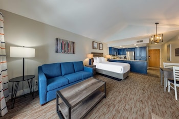 Junior Suite, 1 Queen Bed with Sofa Bed