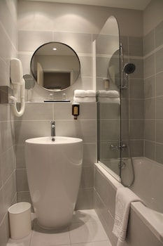 Twin Room Courtyard