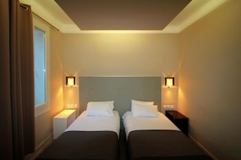 Twin Room Courtyard