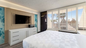 Standard Room, Multiple Beds