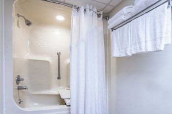 Standard Room, 2 Queen Beds, Accessible (Roll in Shower)
