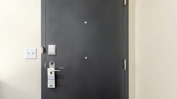 Standard Room, 2 Queen Beds, Accessible (Roll in Shower)