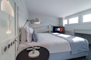 Duplex Apartment - Complimentary soft minibar, courtesy tray, digital press, fitness, sauna