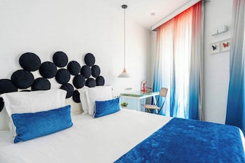 Family Superior, 2 Rooms - Complimentary soft minibar, courtesy tray, digital press, fitness, sauna