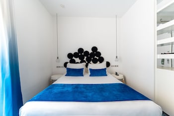 Superior Double Room - Complimentary soft minibar, courtesy tray, digital press, fitness, sauna