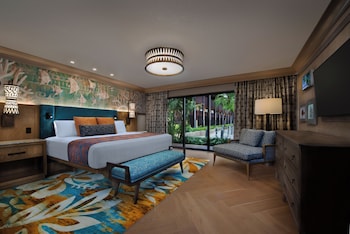 Honeymoon Room - Club Level