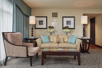 Suite, 1 King Bed, Non Smoking