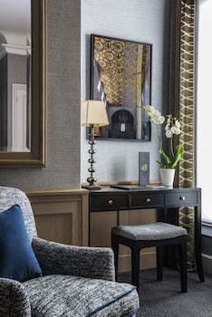 Superior Room, 1 Queen Bed