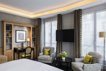 Luxury Junior Suite, 1 King Bed, Bright Room