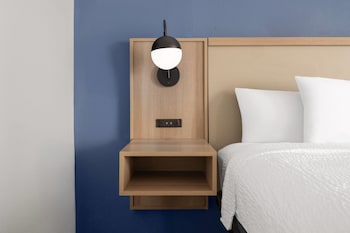 Room, 1 King Bed, Non Smoking