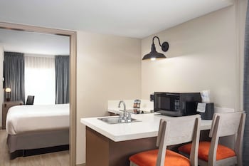 Suite, 1 King Bed, Non Smoking, Balcony (Walk-in Shower;with Sofabed)