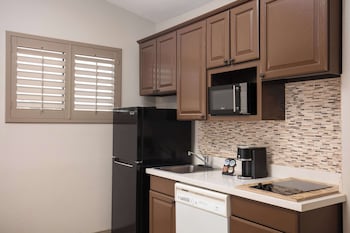 Suite, 1 King Bed, Non Smoking, Balcony (Walk-in Shower;with Sofabed)