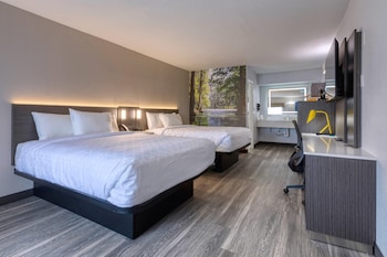 Standard Room, 2 Queen Beds, Non Smoking