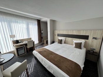 Standard Room, 1 Queen Bed, Non Smoking