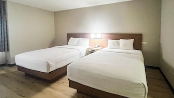 Room, 2 Queen Beds, Non Smoking (Microwave & Fridge)