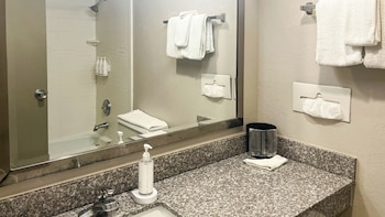 Room, 2 Queen Beds, Non Smoking (Microwave & Fridge)