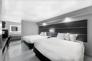Suite, Multiple Beds, Non Smoking
