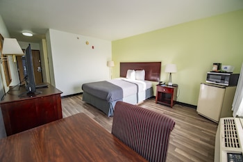 Room, 1 Queen Bed, Accessible, Non Smoking (Roll-In Shower)