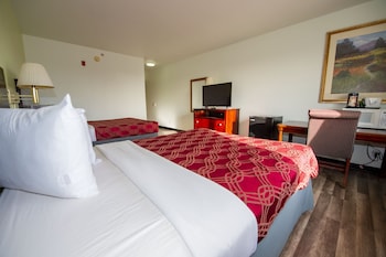 Standard Room, 2 Queen Beds, Non Smoking