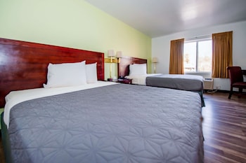 Room, 2 Queen Beds, Non Smoking