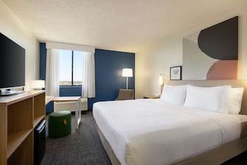 Room, 1 King Bed, Accessible (Hearing)